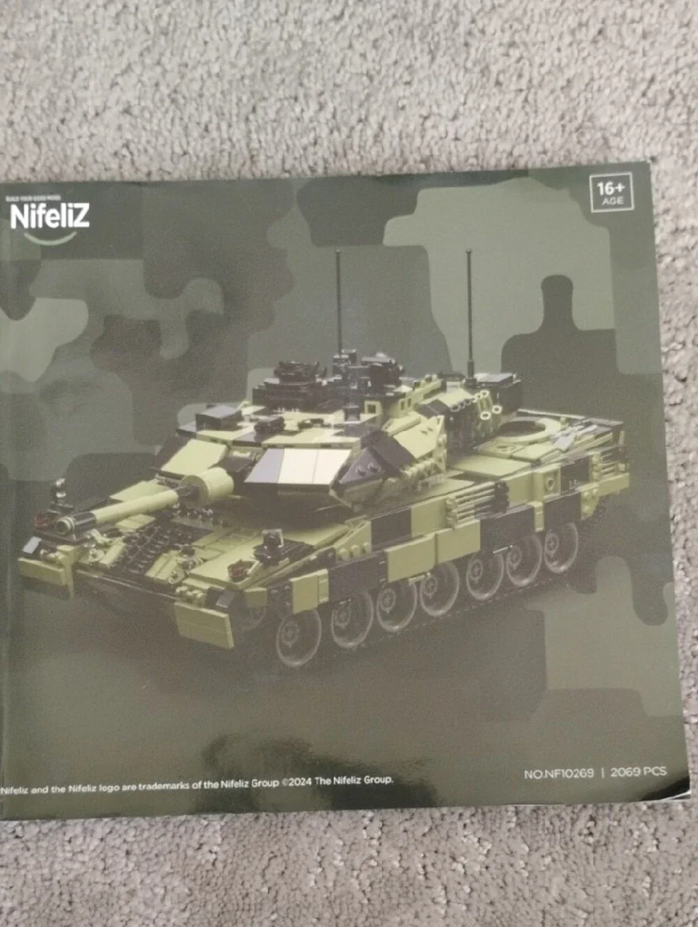 Green Military Tank Building Set - Camouflage Blocks. Nifeliz A7 Leopard 2